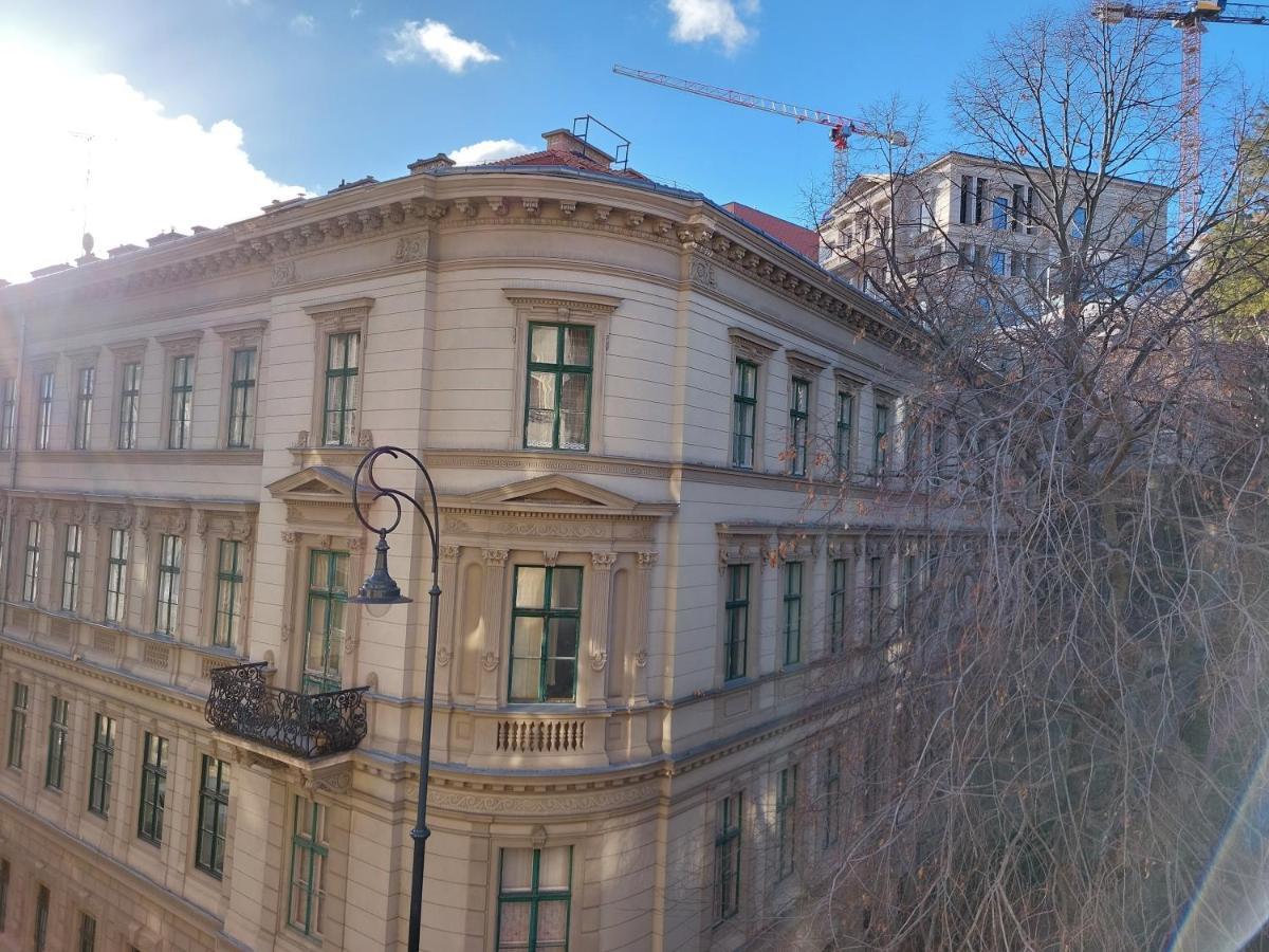 Sunny Studio At The Castle Budapest Exterior foto