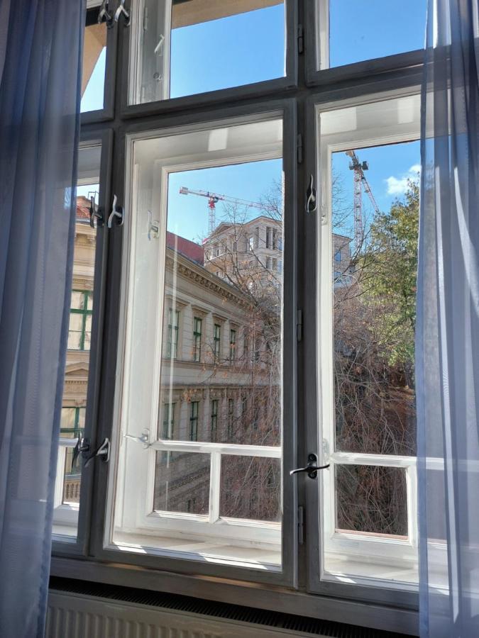 Sunny Studio At The Castle Budapest Exterior foto