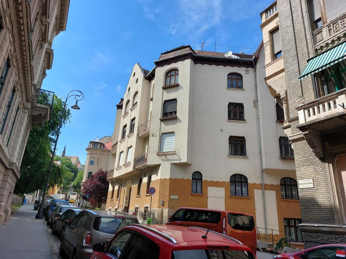 Sunny Studio At The Castle Budapest Exterior foto